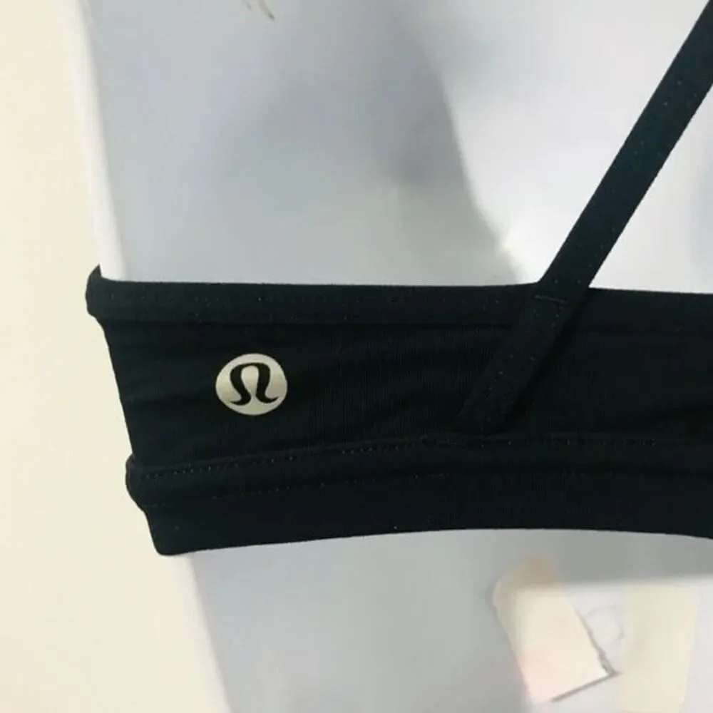 Lululemon Deep Stretch Bra Black size 4 with pads …0696 - Picture 4 of 5
